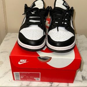 Women’s Nike Dunks